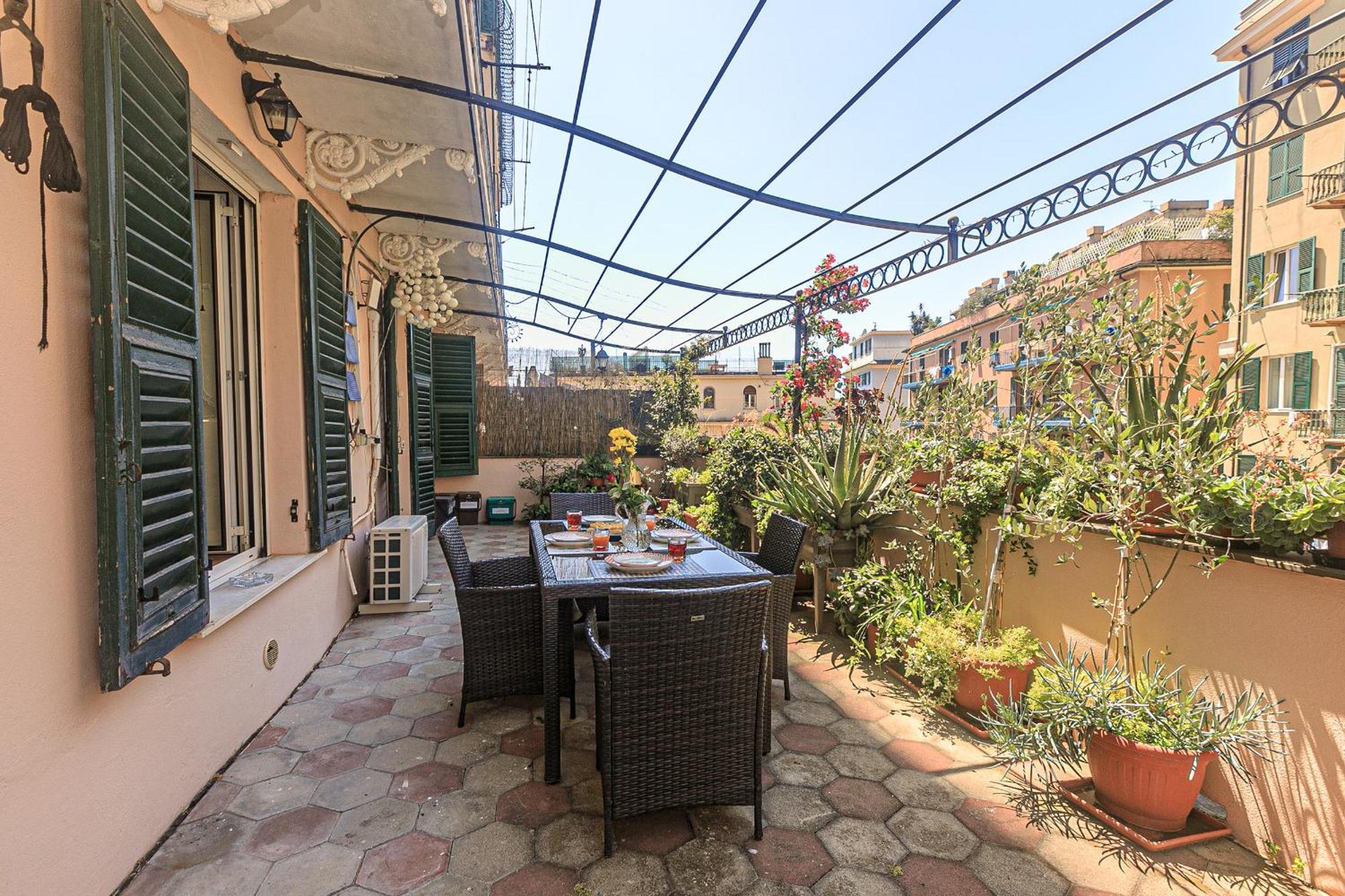 Sole, Terrazza, Centro Citta E Wi-Fi Veloce! Apartment Genoa Exterior photo